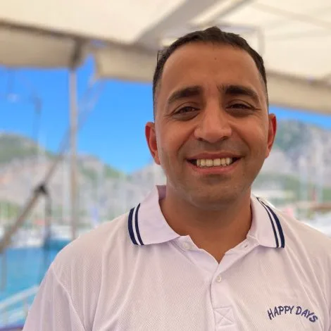Crew of HAPPY DAYS|Gökhan Bozkurt — Steward