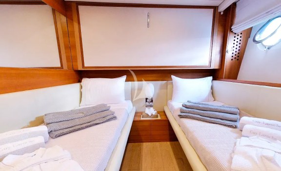 One of the two almost identical Twin Cabins (portside), with pullman bed - Both Twin cabins have a pullman bed and can be converted to Double