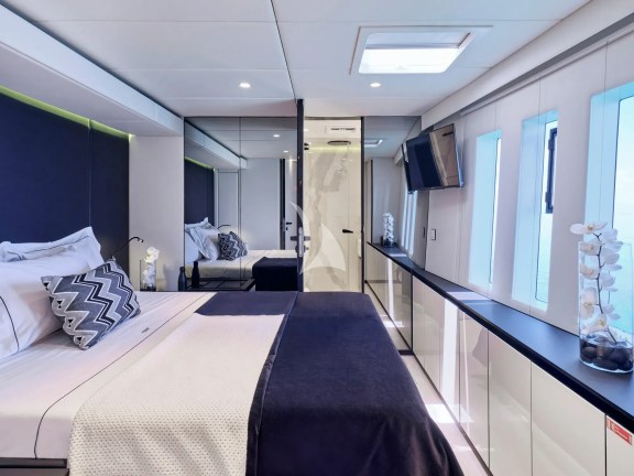 Guest cabin
