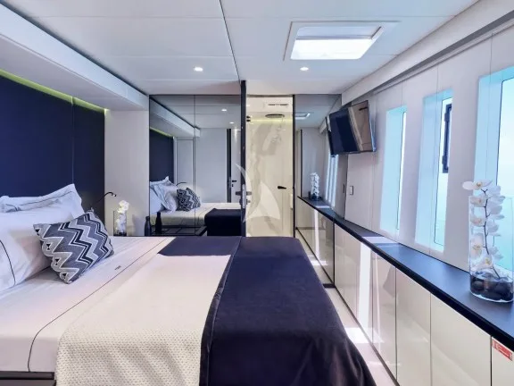 Guest cabin