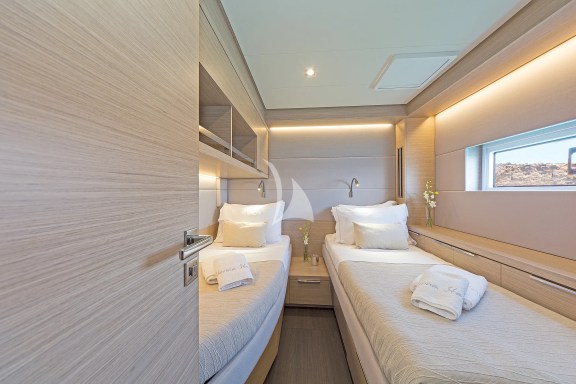 Twin cabin