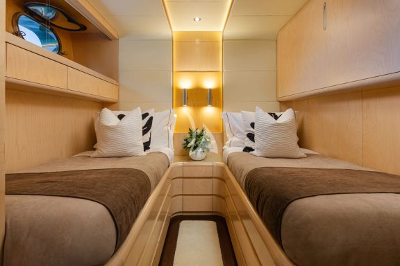Image of PRINCESS L yacht #37