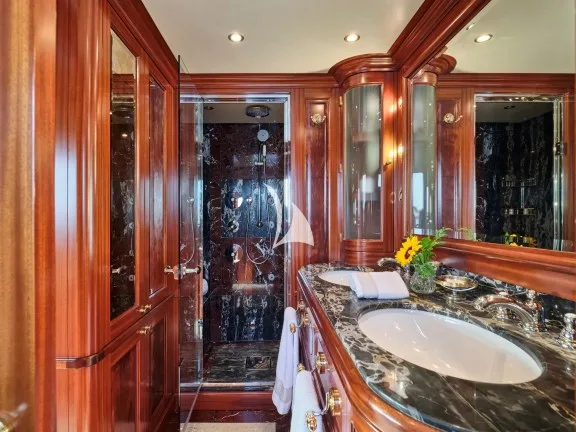 Image of OPTION B yacht #45