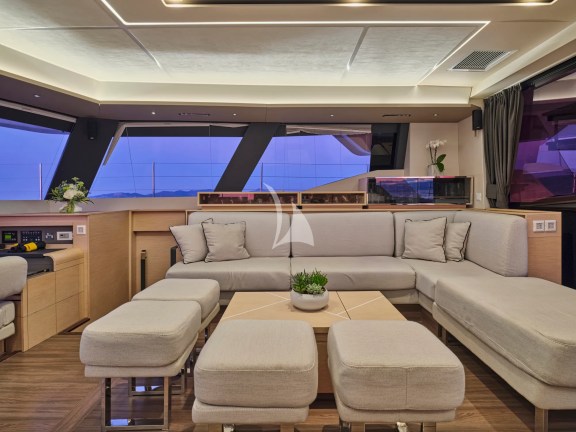 Image of SERENISSIMA yacht #30