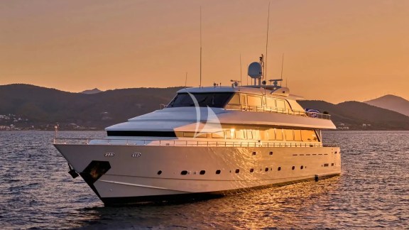 Image of LET IT BE yacht #42