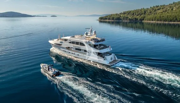 Image of SILENT WORLD yacht #40