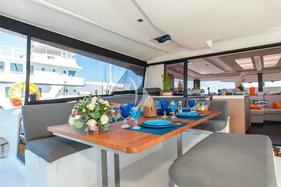 Table setting