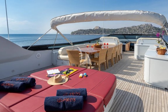 Sundeck
