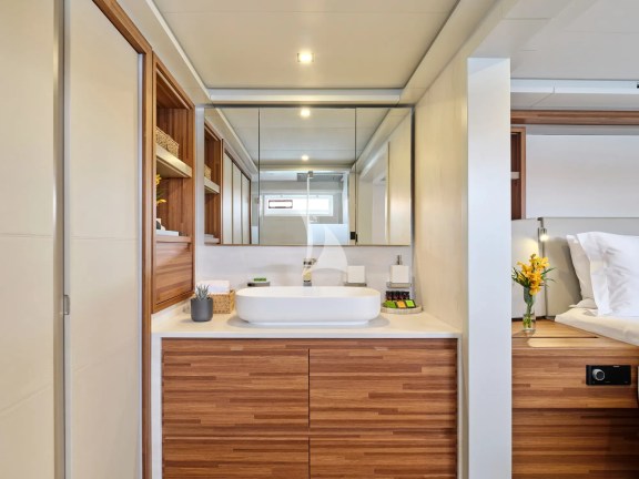 Cabin (Sistership)