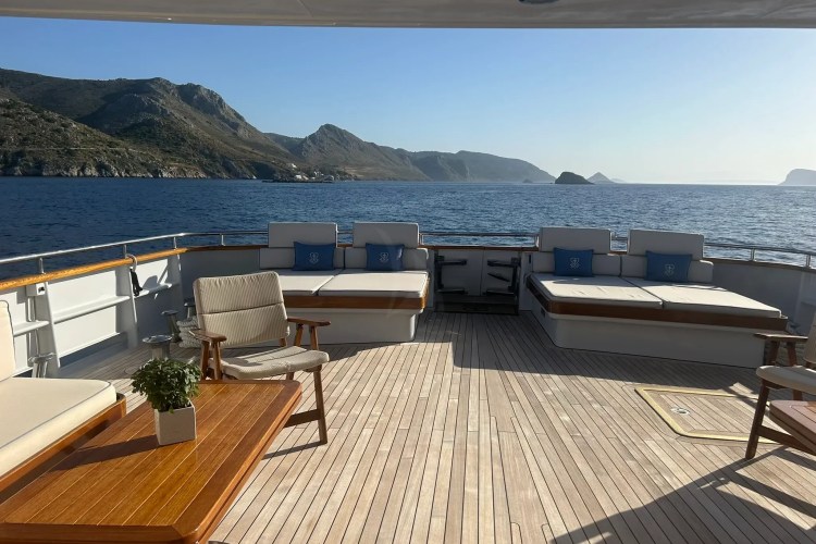Aft deck longing