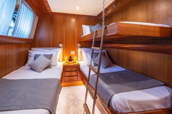 Image of VYNO yacht #29