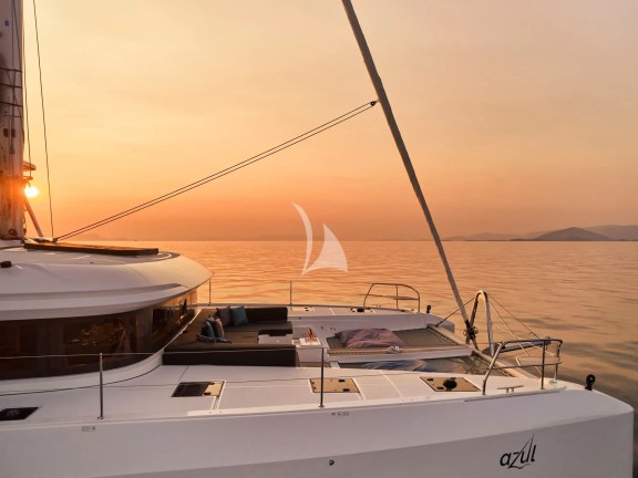 Image of AZUL yacht #30