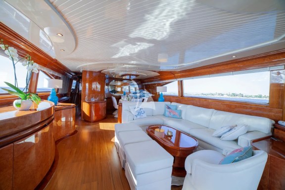 Image of ZOI yacht #3