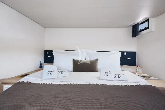 Guest cabin