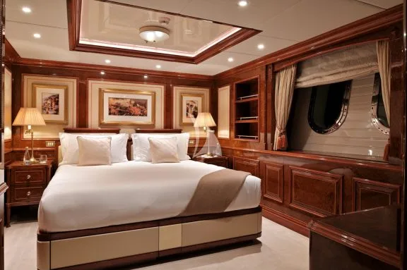 Convertible (double/twin) guest cabin