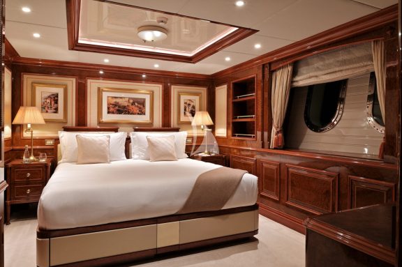 Convertible (double/twin) guest cabin