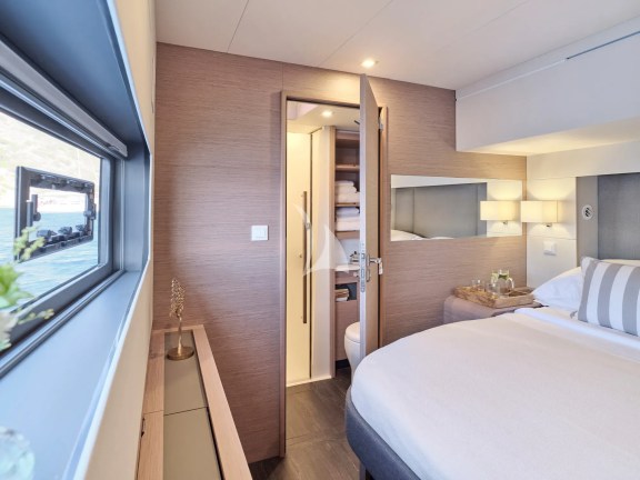 Guest cabin