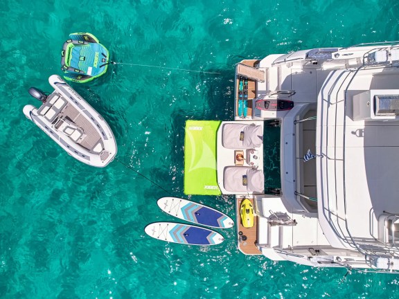 Image of EXPLORION yacht #38