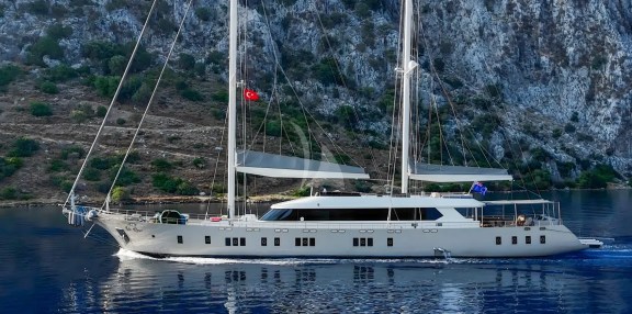 Image of De Love yacht #5