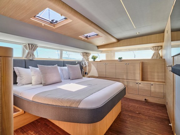 Image of EXPLORION yacht #21