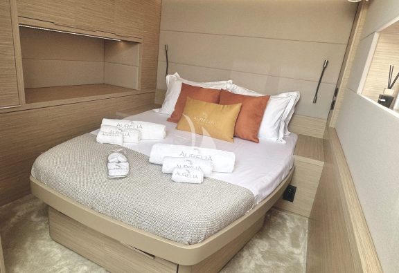 Guest cabin