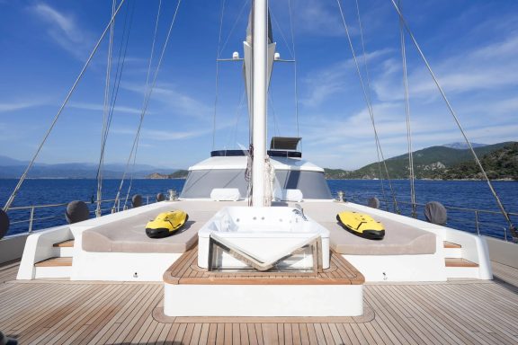 Image of KING OF THE SEA yacht #10