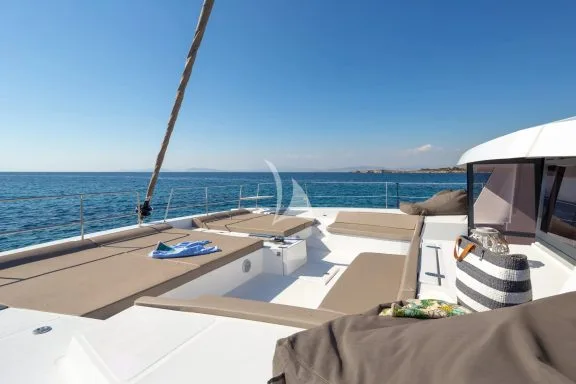 Image of LICENSE TO CHILL yacht #26