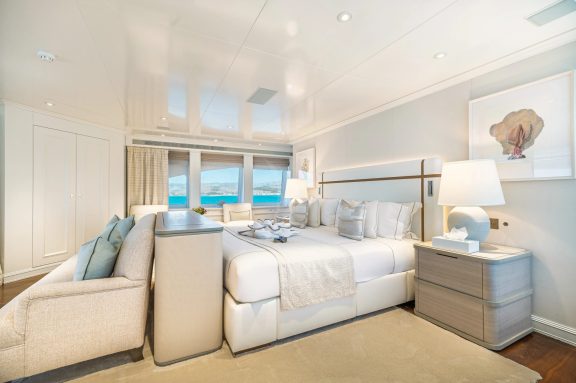 Image of IDEFIX II yacht #40