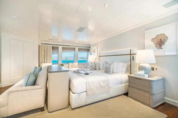 Image of IDEFIX II yacht #30