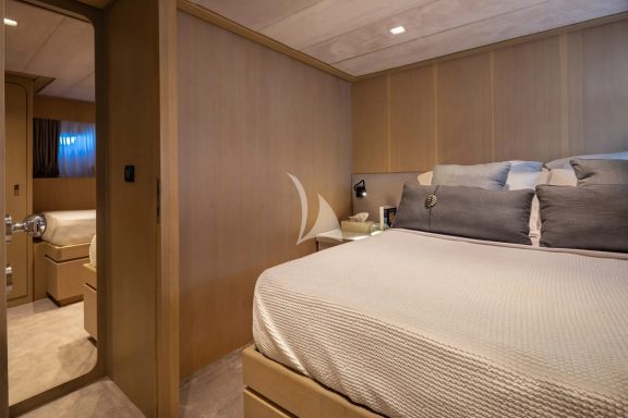 Double Cabin