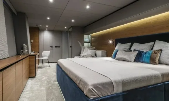 7X master cabin