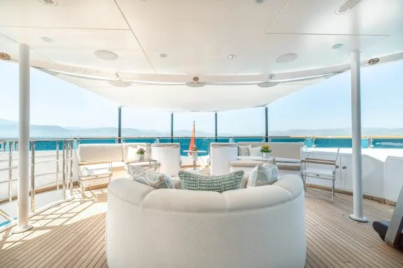 Owner's deck