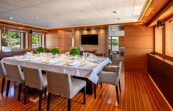 Dining area II