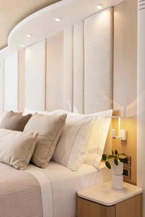 2nd Master Cabin bed detail (main deck)