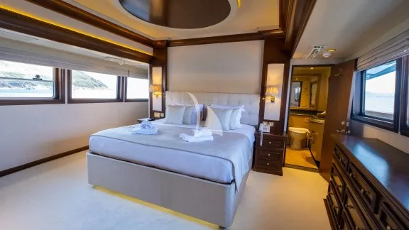 Image of MERVE yacht #13