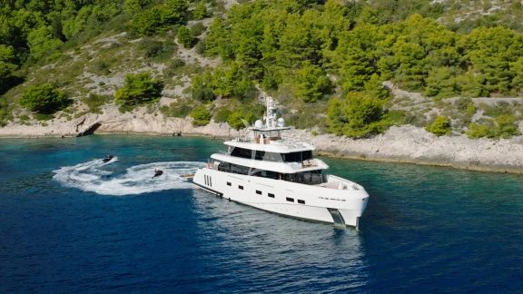 Image of RENATA yacht #16