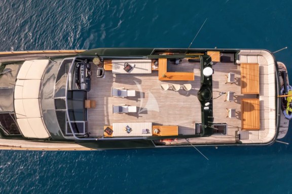 Image of CAN’T REMEMBER yacht #50