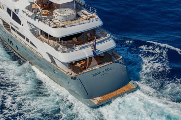 JUSTA DELIA underway
