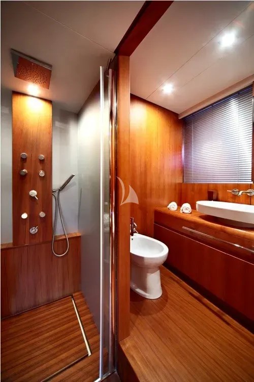 VIP Cabin Bathroom