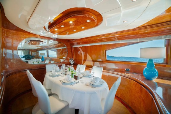 Image of ZOI yacht #5