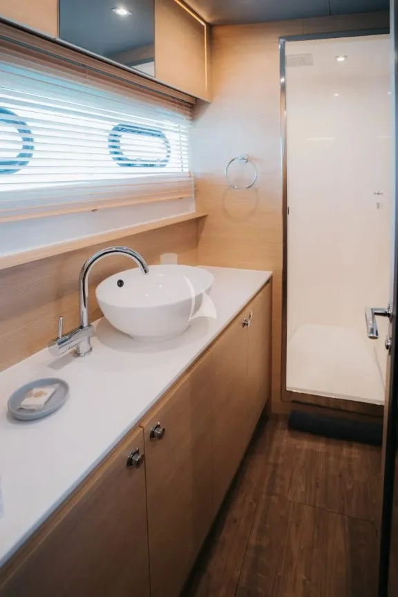 Master cabin bathroom