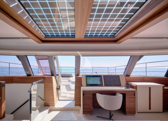 Helm station (Sistership)