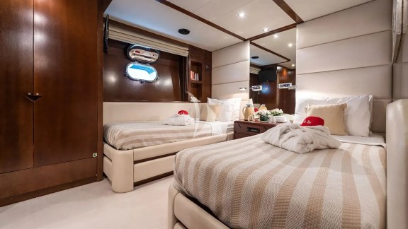 Twin cabin