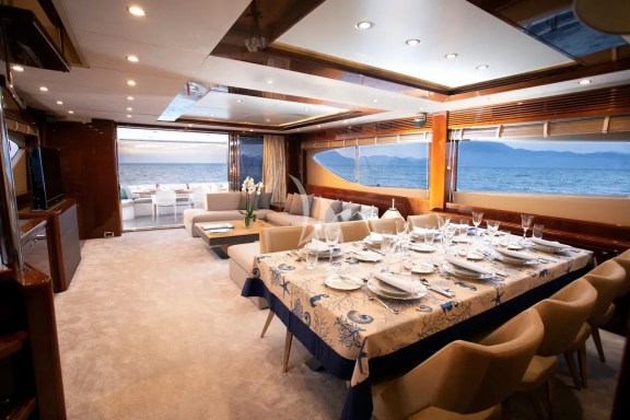 Saloon & Dining