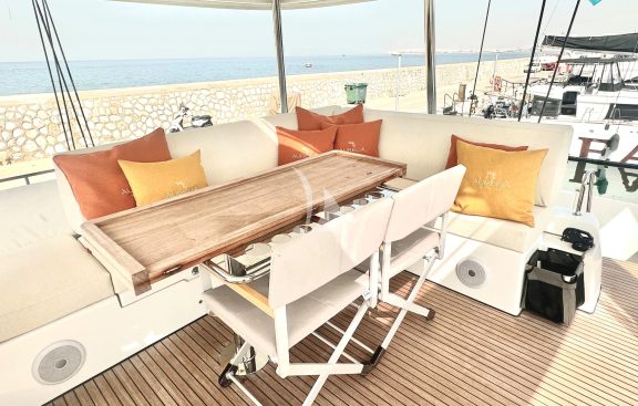 Flybridge