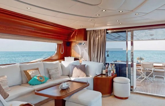 Image of STRESS NEGATIVE yacht #5