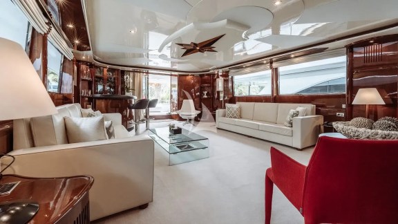 Image of LET IT BE yacht #18