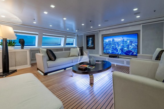 Main deck salon