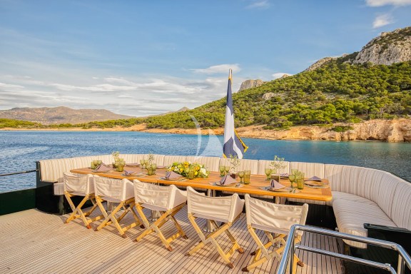 Image of CAN’T REMEMBER yacht #39