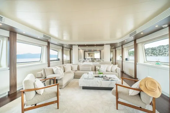 Image of PAREAKI II yacht #40